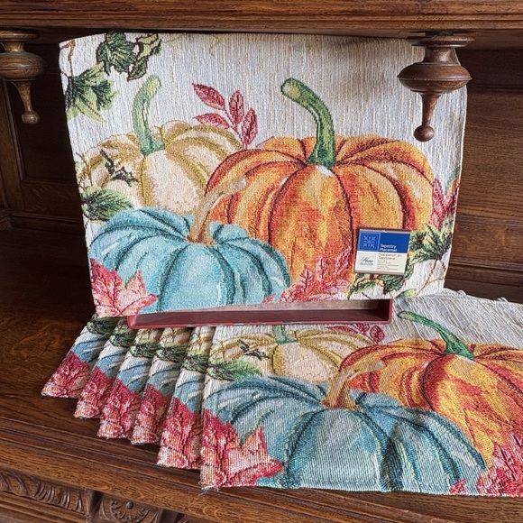 Home Collection Autumn Harvest Tapestry Placemats - Picture 1 of 15